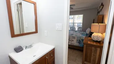 2BR Half Block to Beach, Garage, Heated Pool - image 52 of 103