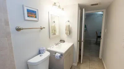 2BR Half Block to Beach, Garage, Heated Pool - image 64 of 103