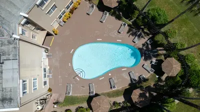 2BR Half Block to Beach, Garage, Heated Pool - image 77 of 103