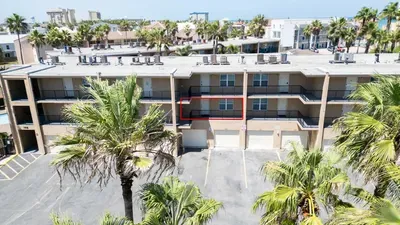 2BR Half Block to Beach, Garage, Heated Pool - image 80 of 103
