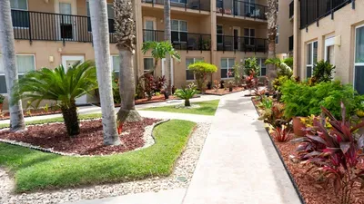 2BR Half Block to Beach, Garage, Heated Pool - image 74 of 103