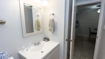 2BR Half Block to Beach, Garage, Heated Pool - image 61 of 103