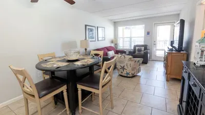 2BR Half Block to Beach, Garage, Heated Pool - image 32 of 103