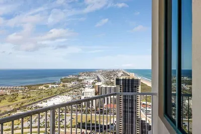 Jr Penthouse 29th Floor Tallest Building SPI - image 213 of 248