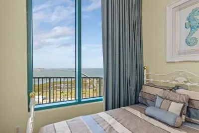 Jr Penthouse 29th Floor Tallest Building SPI - image 219 of 248