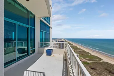 Jr Penthouse 29th Floor Tallest Building SPI - image 243 of 248