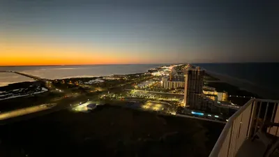Jr Penthouse 29th Floor Tallest Building SPI - image 122 of 248