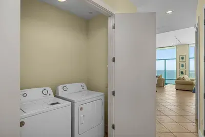 Jr Penthouse 29th Floor Tallest Building SPI - image 246 of 248