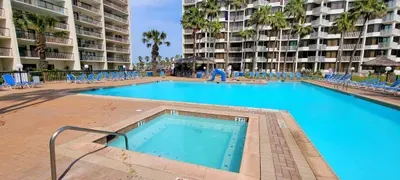 * Gas BBQ * Heated Pool * Direct Beach Very Large - image 43 of 113