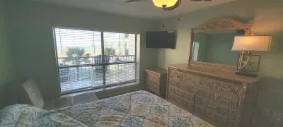 * Gas BBQ * Heated Pool * Direct Beach Very Large - image 96 of 113