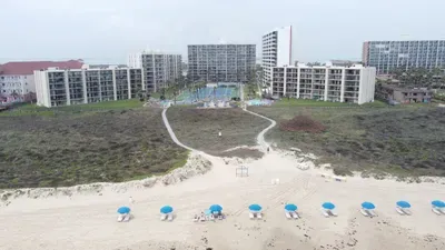* Gas BBQ * Heated Pool * Direct Beach Very Large - image 62 of 113