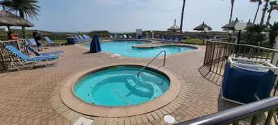 properties has 3 hot tub