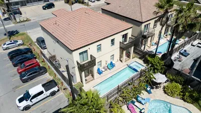 Near Beach - 2nd Floor - Pool - Walk to All - image 43 of 109