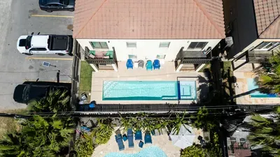 Near Beach - 2nd Floor - Pool - Walk to All - image 92 of 109