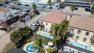 Near Beach - 2nd Floor - Pool - Walk to All - image 42 of 109