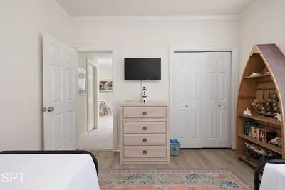 2BR Half Block to Beach, Gas Grill, Pets, SPI - image 15 of 53