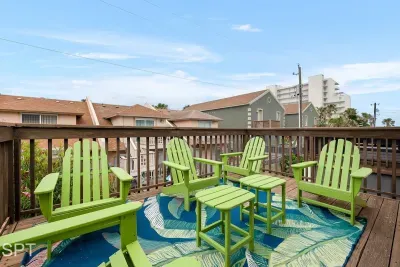 2BR Half Block to Beach, Gas Grill, Pets, SPI - image 21 of 53