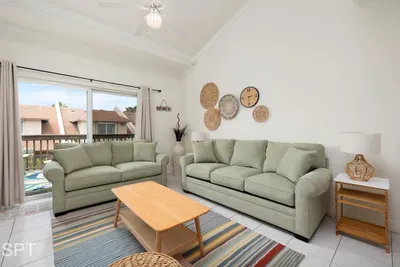 A bright, easygoing living space with soft colors, natural textures, and an open feel that makes settling in effortless. Sunlight, simple décor, and a calm layout create a relaxed atmosphere that feels welcoming for slow mornings and quiet evenings.