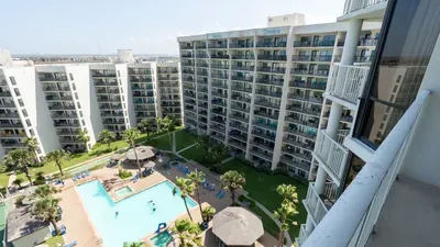 Beachfront 2BR 11th Floor Views, Saida Royale SPI - image 142 of 227