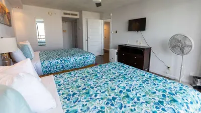 Beachfront 2BR 11th Floor Views, Saida Royale SPI - image 123 of 227