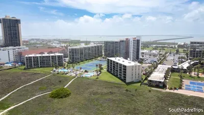 Beachfront 2BR 11th Floor Views, Saida Royale SPI - image 191 of 227