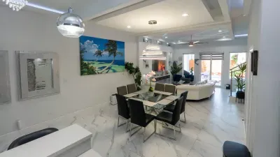 Pool Townhome 250 Steps to Beach - image 27 of 194