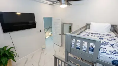 Pool Townhome 250 Steps to Beach - image 104 of 194