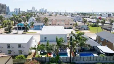 Pool Townhome 250 Steps to Beach - image 165 of 194