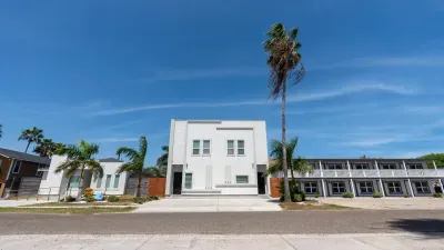 Pool Townhome 250 Steps to Beach - image 16 of 194