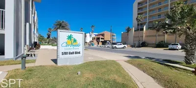 Beachview Luxury Remodel 50 steps to Beach - image 18 of 87