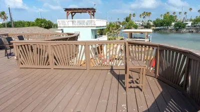 Channelfront " Remodeled " Pool " Boatslips - image 136 of 176
