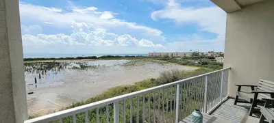 3-Level Bayfront | Boat Dock | Walk-In Pool | SPI - image 21 of 87