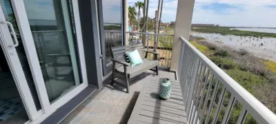 3-Level Bayfront | Boat Dock | Walk-In Pool | SPI - image 34 of 87