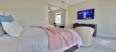 3-Level Bayfront | Boat Dock | Walk-In Pool | SPI - image 23 of 87