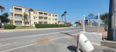 3rd Flr Beachview Luxe " Elevator " Pool " BBQ - image 19 of 70