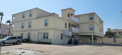 3rd Flr Beachview Luxe " Elevator " Pool " BBQ - image 12 of 70