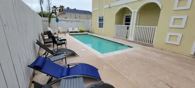 #Pet Friendly # Overlooks Pool Sleeps Tons - image 29 of 62