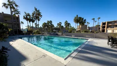 2BR Half Block to Beach, Pool Hot Tub Patio SPI - image 103 of 135