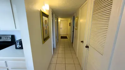 2BR Half Block to Beach, Pool Hot Tub Patio SPI - image 33 of 135