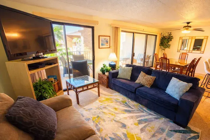 2BR Half Block to Beach, Pool Hot Tub Patio SPI - image 2 of 135