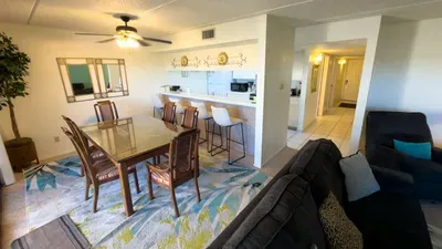 2BR Half Block to Beach, Pool Hot Tub Patio SPI - image 50 of 135