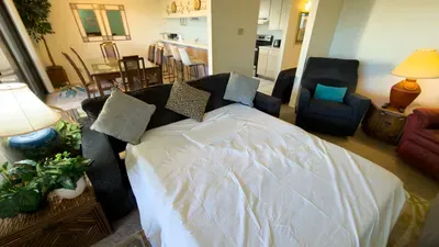 2BR Half Block to Beach, Pool Hot Tub Patio SPI - image 48 of 135