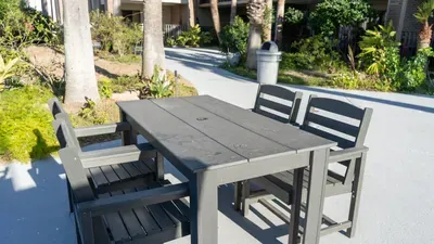 2BR Half Block to Beach, Pool Hot Tub Patio SPI - image 99 of 135