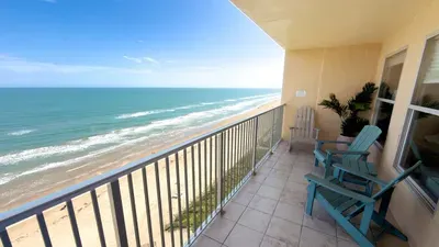 Penthouse Beachfront Views Renovated - image 93 of 133