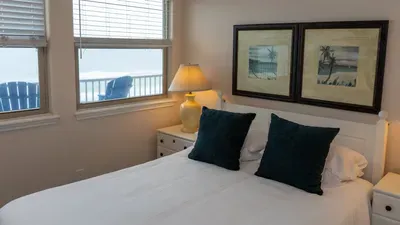 Penthouse Beachfront Views Renovated - image 71 of 133