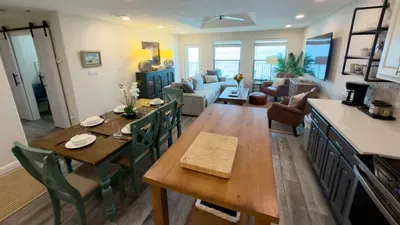 Penthouse Beachfront Views Renovated - image 51 of 133