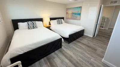Penthouse Beachfront Views Renovated - image 77 of 133