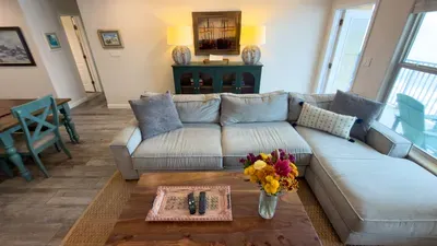 Penthouse Beachfront Views Renovated - image 26 of 133