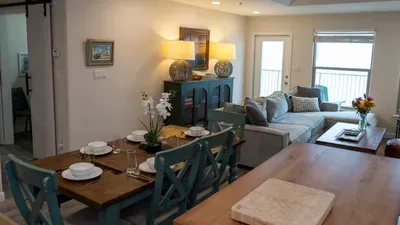 Penthouse Beachfront Views Renovated - image 39 of 133