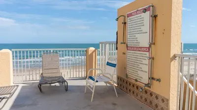 Penthouse Beachfront Views Renovated - image 118 of 133